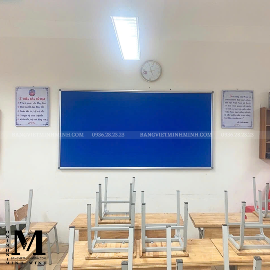 Bảng ghim vải nỉ treo tường (khung nhôm) 5 86